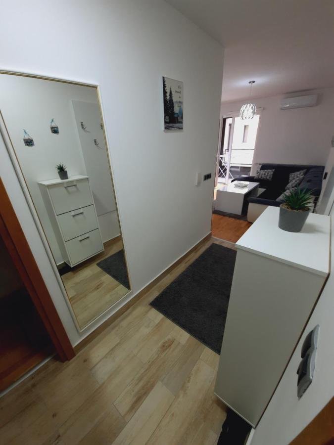 Apartman Bulevar Sarajevo - Free Parking Экстерьер фото